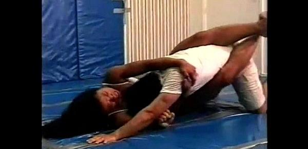  nice mixed wrestling with bodyscissors